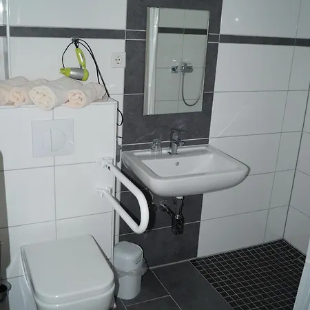 Forsthaus-Ferienhotel Am Dobrock Wingst Habitación foto